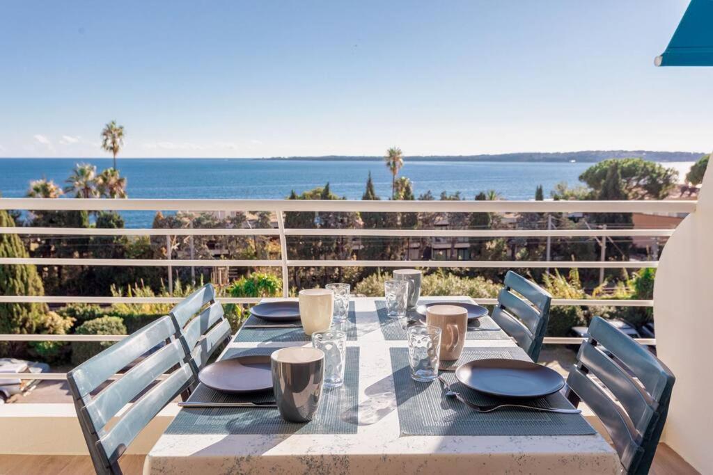 Apartment With Panoramic Sea View, Walk To The Beach - Marechal Juin By Halldis Cannes Exteriör bild